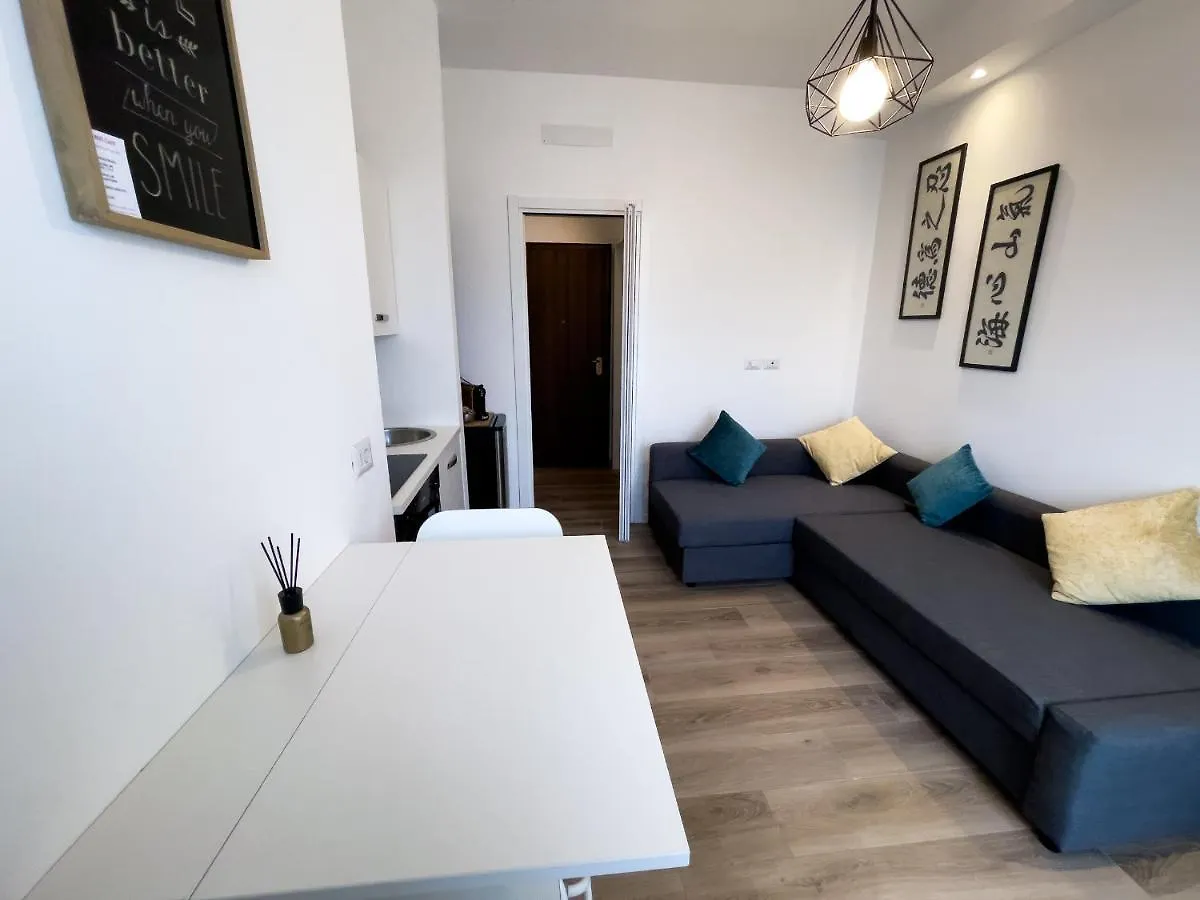 San Siro - Cozy Apartment In ميلان 0*,