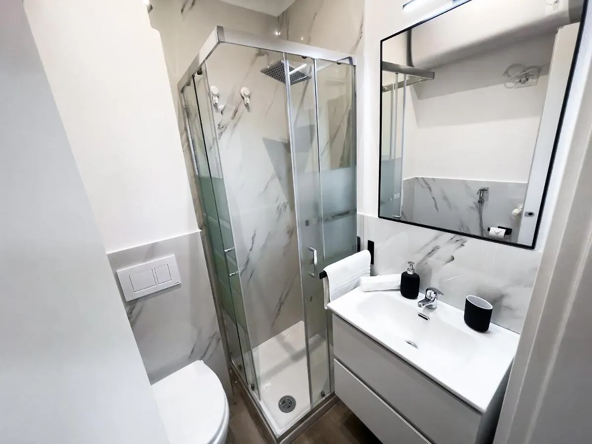 San Siro - Cozy Apartment In ميلان 0*,